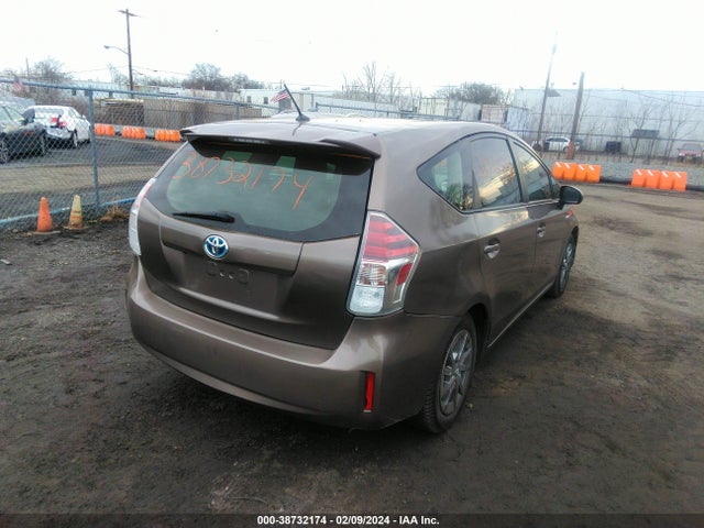 Toyota Prius V Two 2017 JTDZN3EU6HJ066368 Image 6