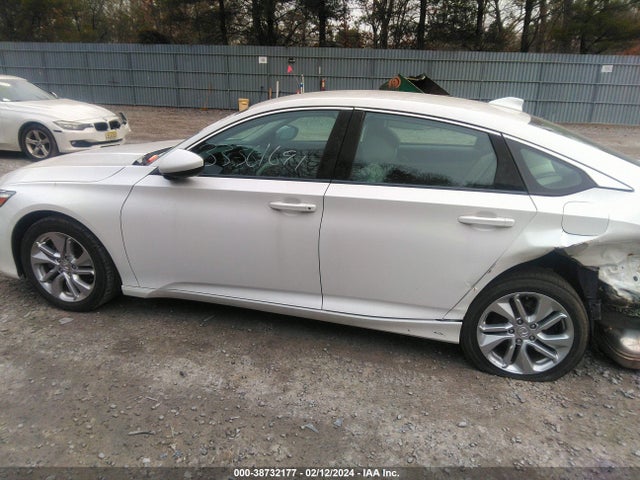 Honda ACCORD LX 2019 1HGCV1F16KA070878 Image 14