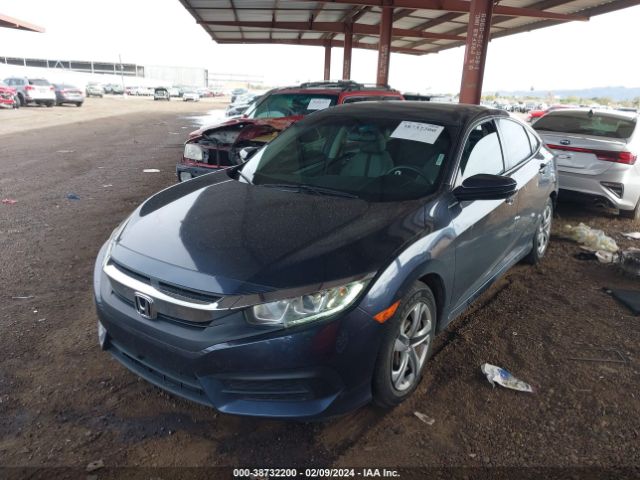 2HGFC2F50JH562317 Honda Civic Lx