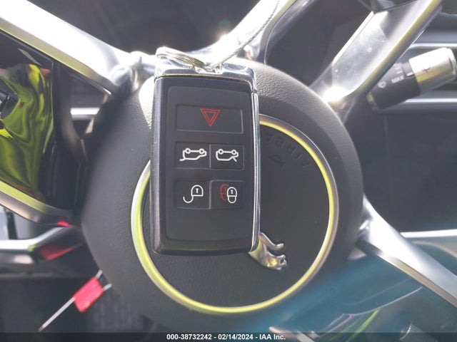 2019 JAGUAR I-PACE SADHB2S18K1F66314 Photo 10