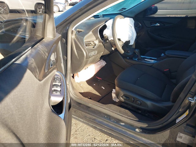 Chevrolet MALIBU LT 2018 1G1ZD5ST0JF246117 Image 5