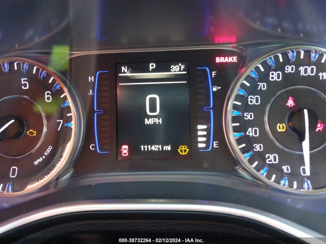 Chrysler 200 Limited Platinum 2017 1C3CCCAB8HN508273 Image 7