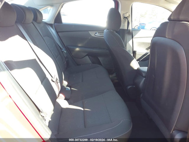 KIA Forte Lxs 2019 3KPF24AD9KE080132 Image 8