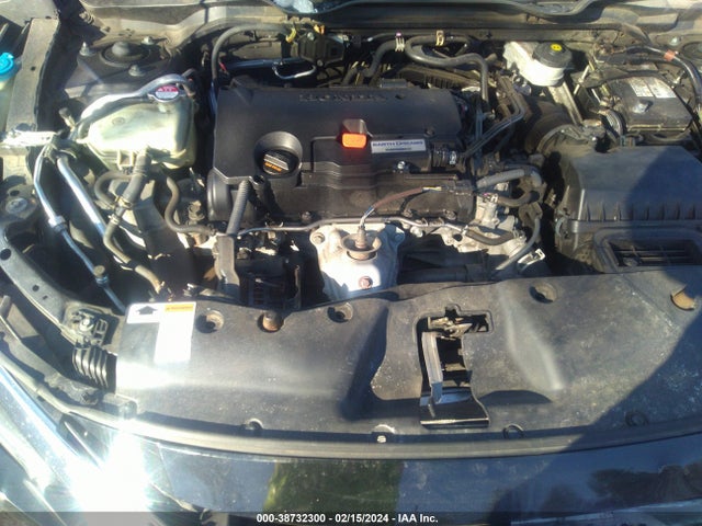 Honda CIVIC EX 2018 2HGFC2F72JH576818 Image 10