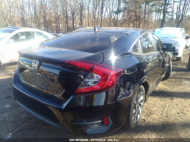 Honda CIVIC EX 2018 2HGFC2F72JH576818 Image 16