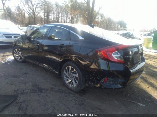 Honda CIVIC EX 2018 2HGFC2F72JH576818 Image 3