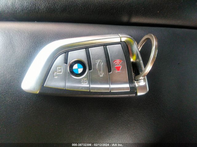 2023 BMW M8 CABRIOLET WBSDZ0C08PCK95692 Photo 10