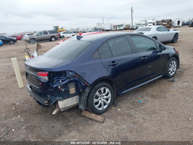 Toyota COROLLA LE 2022 5YFEPMAE6NP280720 Image 4