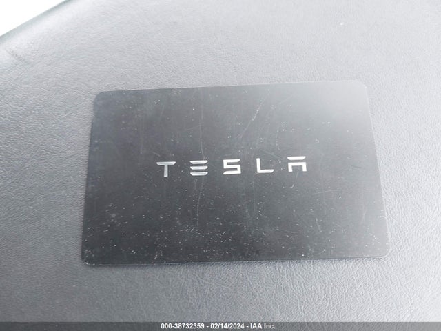 Tesla Model 3 Long Range/mid Range 2018 5YJ3E1EA7JF166413 Image 11