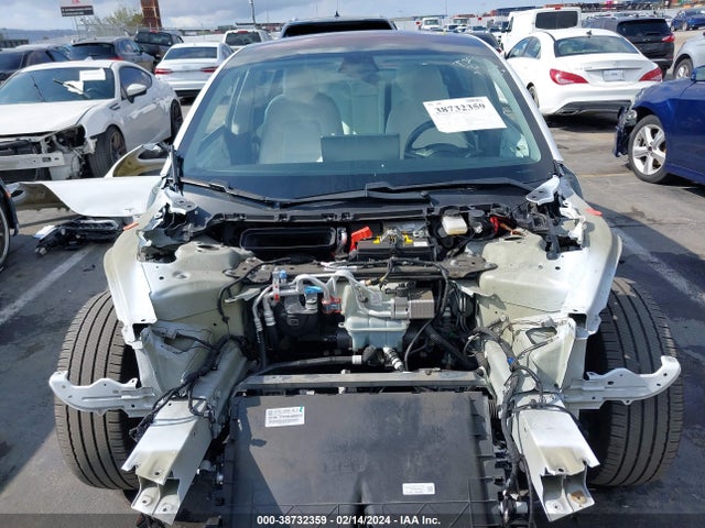 Tesla Model 3 Long Range/mid Range 2018 5YJ3E1EA7JF166413 Image 13