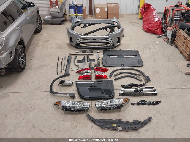 Toyota Highlander Le 2019 5TDBZRFH3KS926280 Image 12