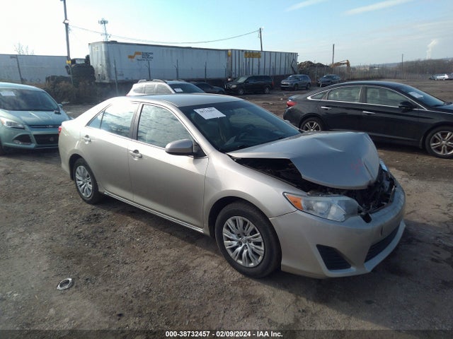 2014 4T4BF1FK1ER361731 main image