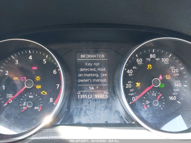 1VWAA7A34JC011356 Volkswagen Passat 2.0t R-line/2.0t S