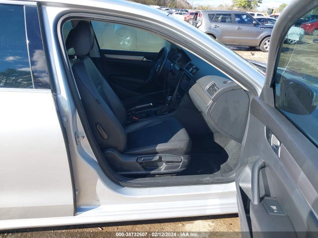 1VWAS7A36FC104092 Volkswagen Passat 1.8t Limited Edition