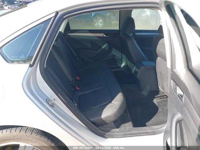 1VWAS7A36FC104092 Volkswagen Passat 1.8t Limited Edition