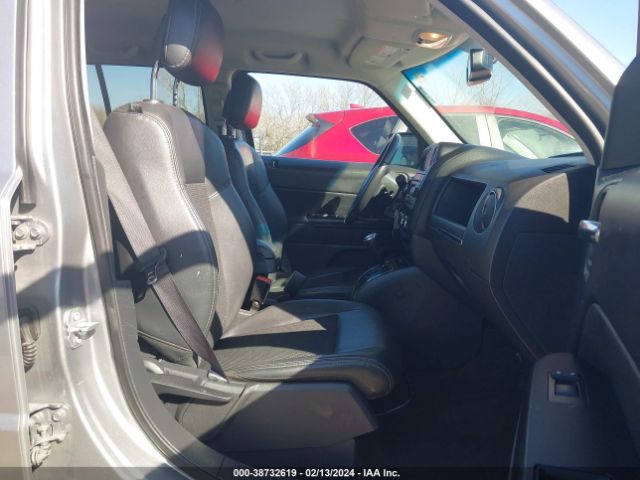 1C4NJRBB1GD805840 Jeep Patriot Sport Se
