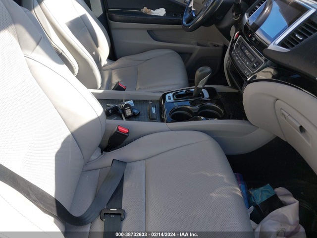 Honda Ridgeline Rtl-e 2019 5FPYK3F71KB010020 Image 5