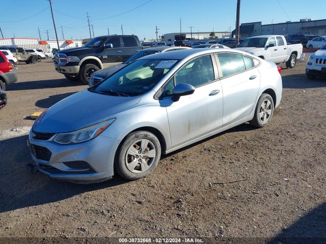 Chevrolet Cruze Ls Auto 2018 1G1BC5SM8J7143342 Image 2