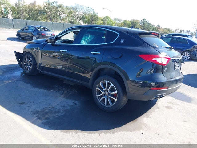 ZN661XUA8JX294323 Maserati Levante