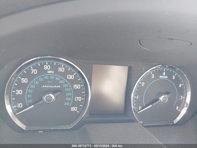 2015 JAGUAR XF SAJWA0FS9FPU59755 Photo 6