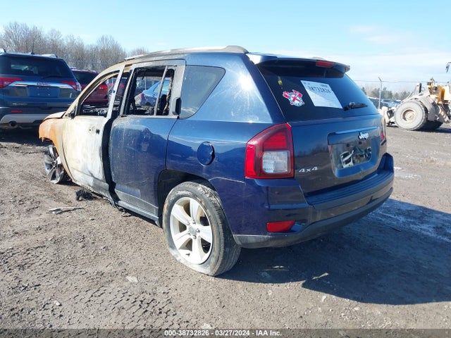1C4NJDBB4FD379272 Jeep Compass Sport