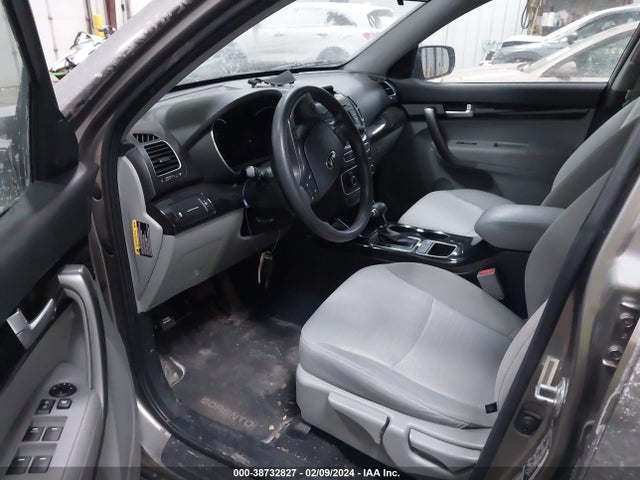 KIA SORENTO LX 2015 5XYKT3A6XFG642703 Image 5