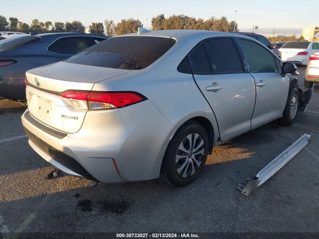 Toyota Corolla Hybrid Le 2022 JTDEAMDE8N3006148 Image 4