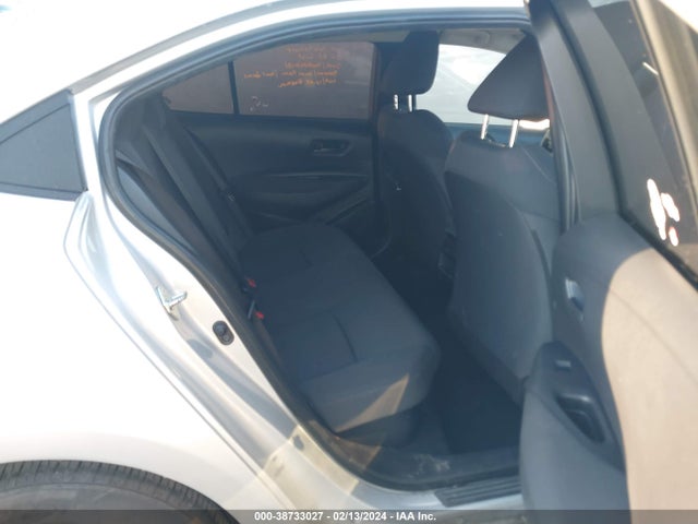 Toyota Corolla Hybrid Le 2022 JTDEAMDE8N3006148 Image 8