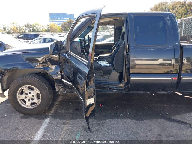 2001 CHEVROLET SILVERADO 1500 LS VIN: 2GCEK19T711201631