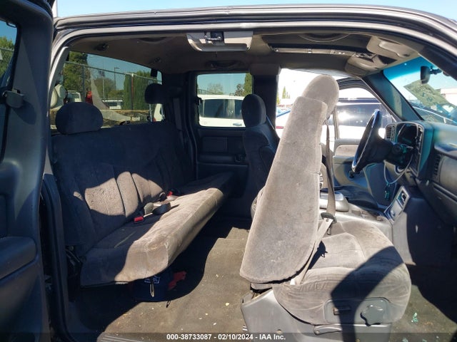 2001 CHEVROLET SILVERADO 1500 LS VIN: 2GCEK19T711201631