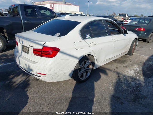 BMW 330I 2017 WBA8B9G34HNU55978 Image 4