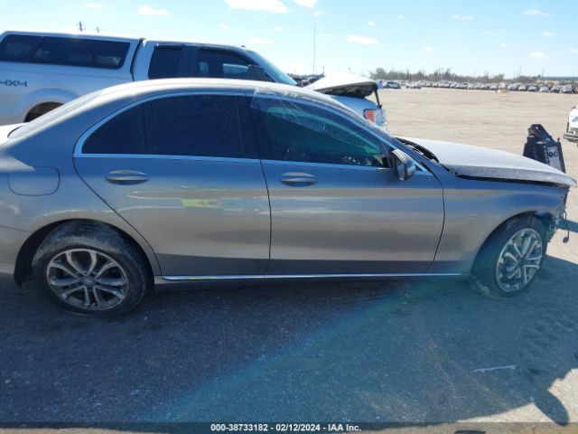 55SWF4KB0FU048685 Mercedes-Benz C 300 4matic/luxury 4matic/sport 4matic
