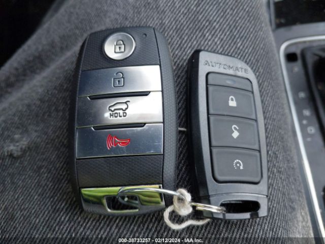 5XYPKDA55HG297007 KIA Sorento 3.3l Sx