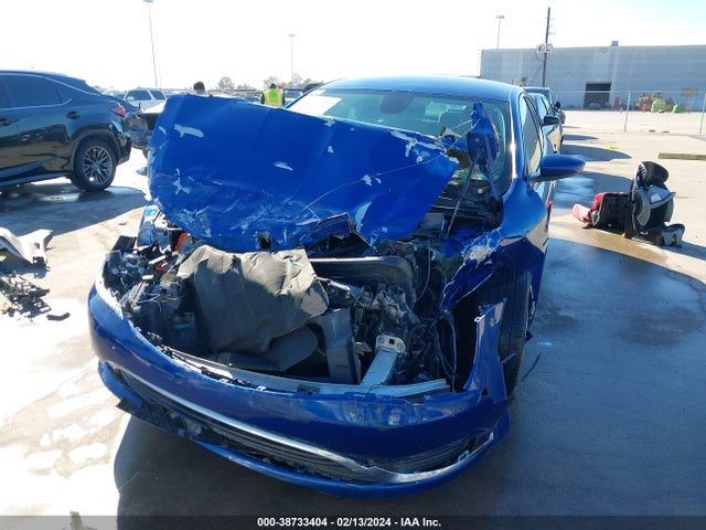 Chrysler 200 Limited 2015 1C3CCCABXFN698932 Image 6
