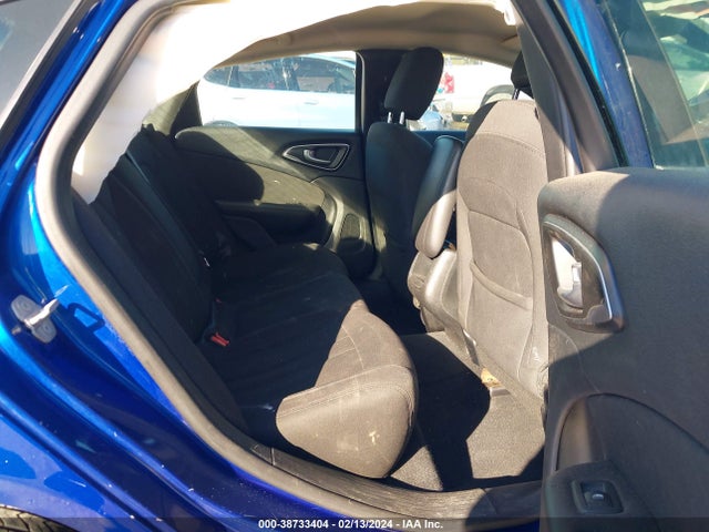 Chrysler 200 Limited 2015 1C3CCCABXFN698932 Image 8