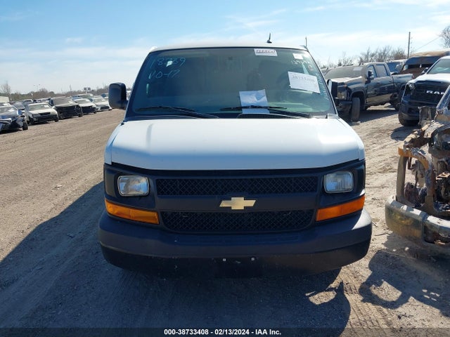 Chevrolet Express 3500 Work Van 2015 1GCZGUCG7F1262989 Image 12