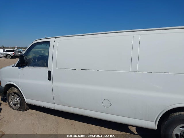 Chevrolet Express 3500 Work Van 2015 1GCZGUCG7F1262989 Image 14