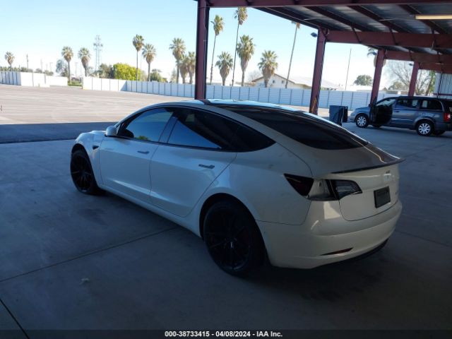 2021 TESLA MODEL 3 5YJ3E1EC7MF001208 Photo 2