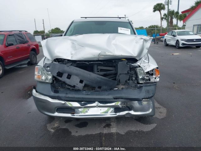 1C6RR7FT5HS690987 RAM 1500 Tradesman Quad Cab 4x4 6'4 Box