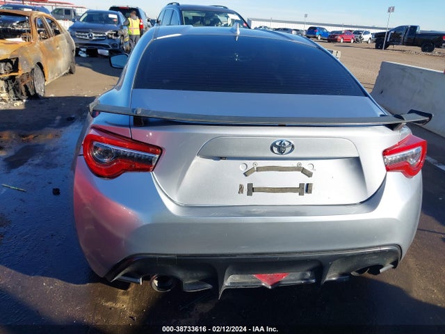 Toyota 86 2019 JF1ZNAA12K8702711 Image 16