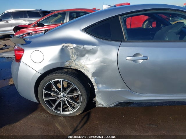 Toyota 86 2019 JF1ZNAA12K8702711 Image 17