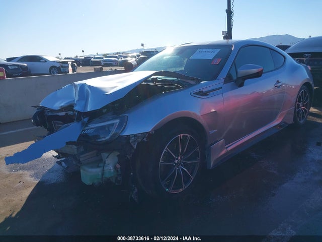 Toyota 86 2019 JF1ZNAA12K8702711 Image 2