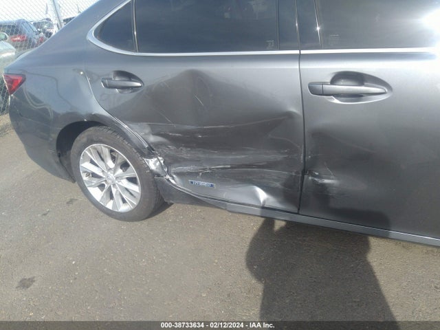 2013 LEXUS ES 300H VIN: JTHBW1GG8D2003933
