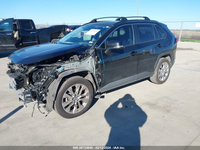 Toyota Rav4 Xle Premium 2020 JTMC1RFV1LD048878 Image 2