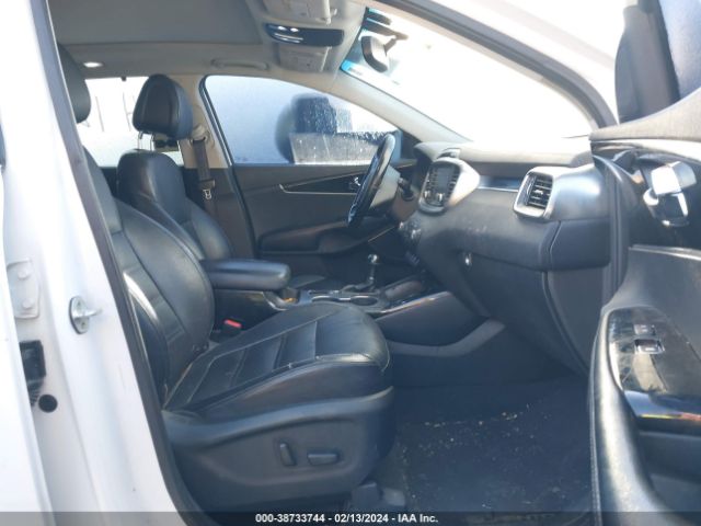 5XYPKDA56GG015603 KIA Sorento 3.3l Sx