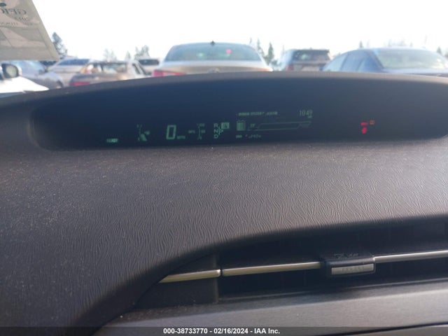 Toyota Prius Two 2015 JTDKN3DU1F0426555 Image 7