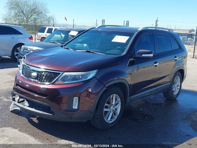 KIA SORENTO LX 2014 5XYKT4A62EG443861 Image 2