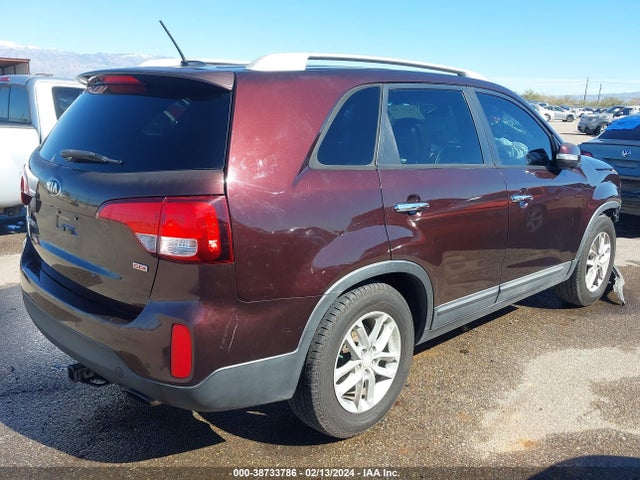 KIA SORENTO LX 2014 5XYKT4A62EG443861 Image 4
