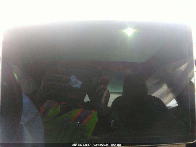 5YJ3E1EB2JF069290 Tesla Model 3 Long Range/performance