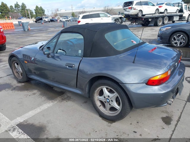 1999 BMW Z3 2.3 VIN: 4USCH9337XLF80840